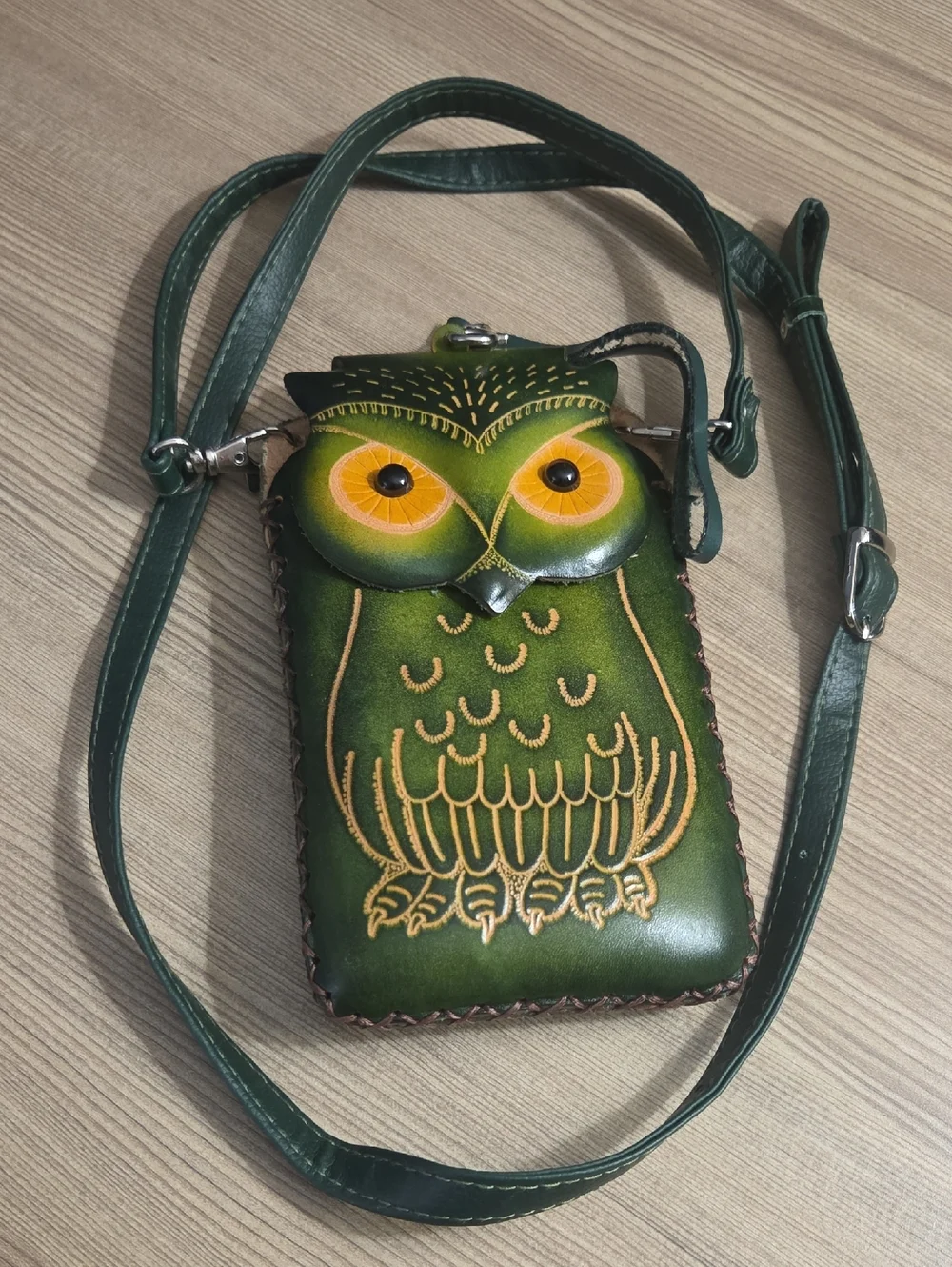 Genuine Leather Green Owl Crossbody Phone Bag - Picture 1 of 4